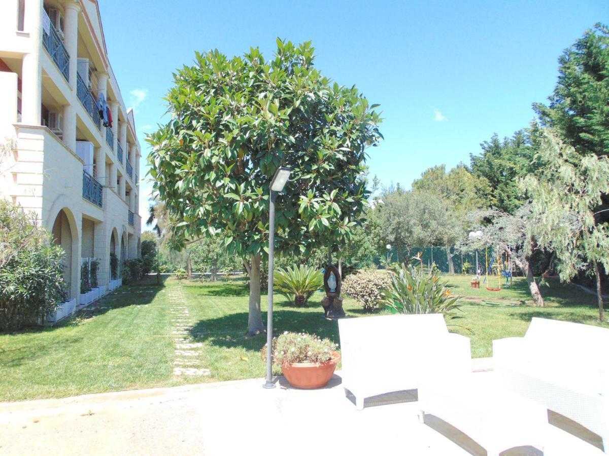 Casa Vacanze Oasi Felicita Нова-Сири-Марина Экстерьер фото
