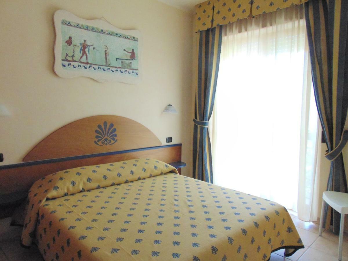 Casa Vacanze Oasi Felicita Нова-Сири-Марина Экстерьер фото