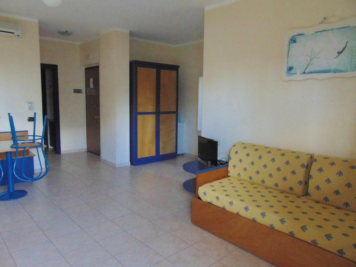 Casa Vacanze Oasi Felicita Нова-Сири-Марина Экстерьер фото